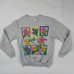 Vintage Flowers Lillies Sweatshirt Medium Gray